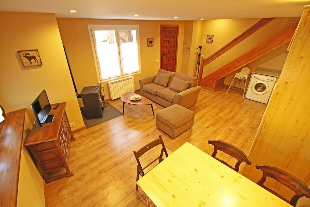 Snoe Apartamentos Mont Romies Plaza Salardu Exterior photo